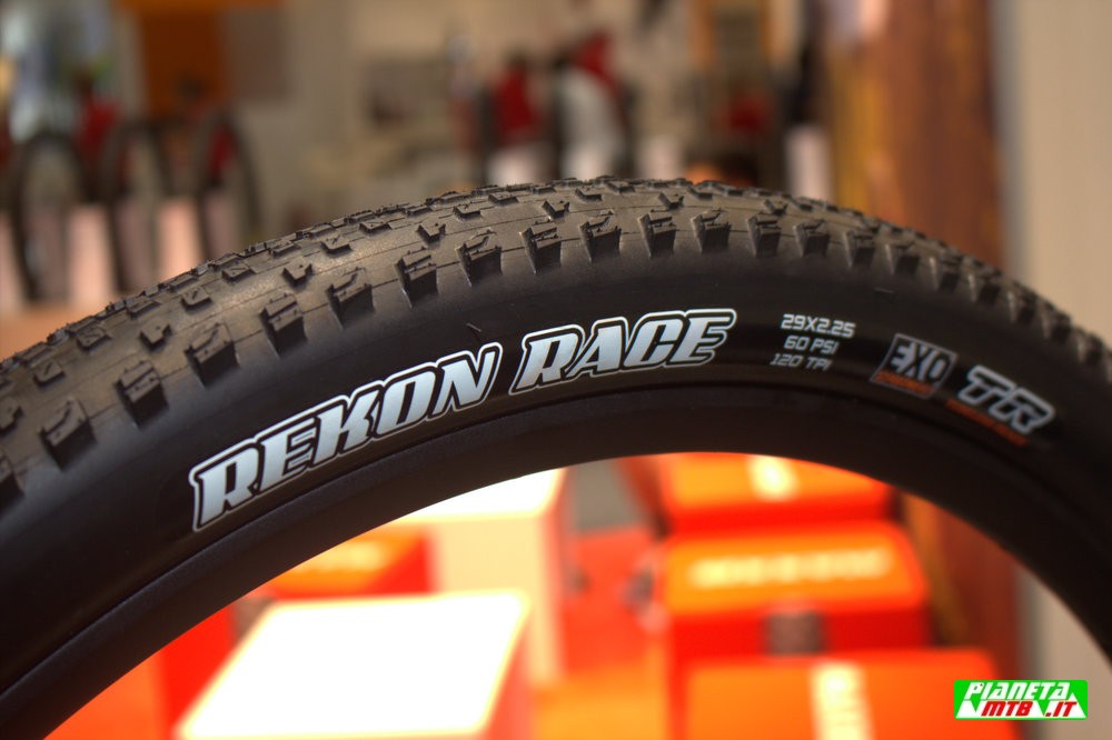 MAXXIS RECON RACE